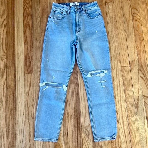 Abercrombie & Fitch Pants - Abercrombie and Fitch mom jeans high rise women’s size 24